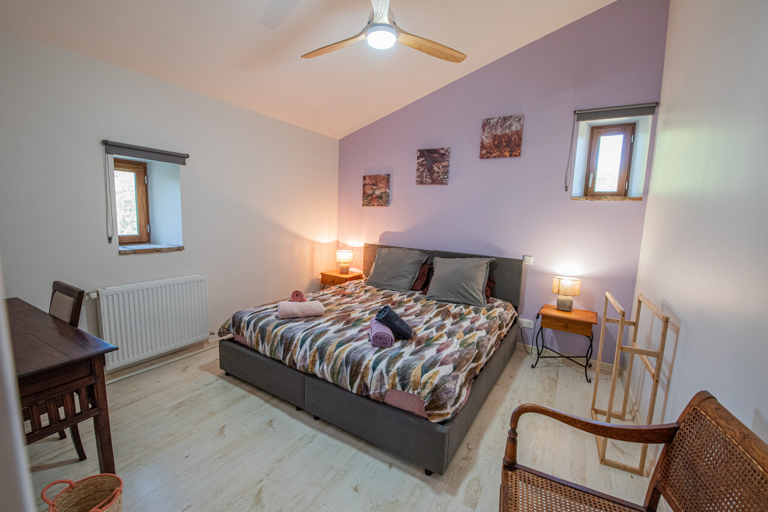 Niveau 2 :  Chambre mauve, Lit double 180, séparable en lits simples